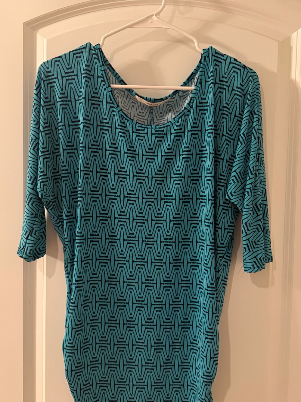 41 Hawthorn Teal and Black Geometric Scoop Neck Top